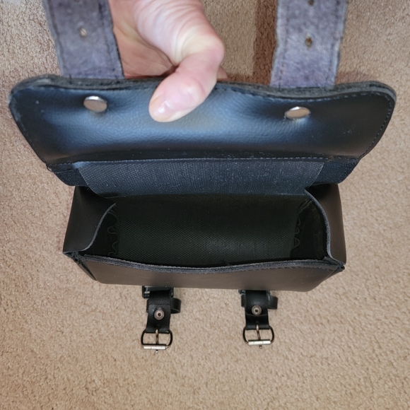 RARE Vintage Genuine Leather Silver Studded Motorcylce Quick Release Storage Bag - Picture 6 of 17